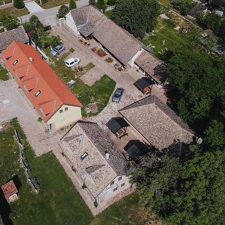 Bed and Breakfast Sobe Kod Baje - Baranjska Kuca Karanac Exterior foto
